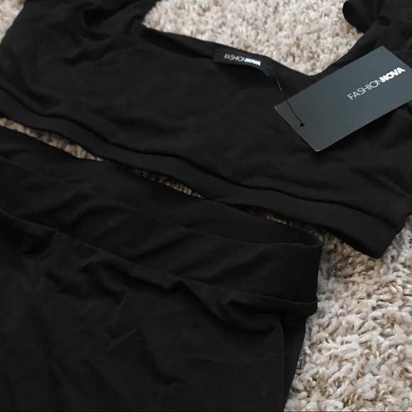 Chloe long biker set from fashion nova - Picture 4 of 5